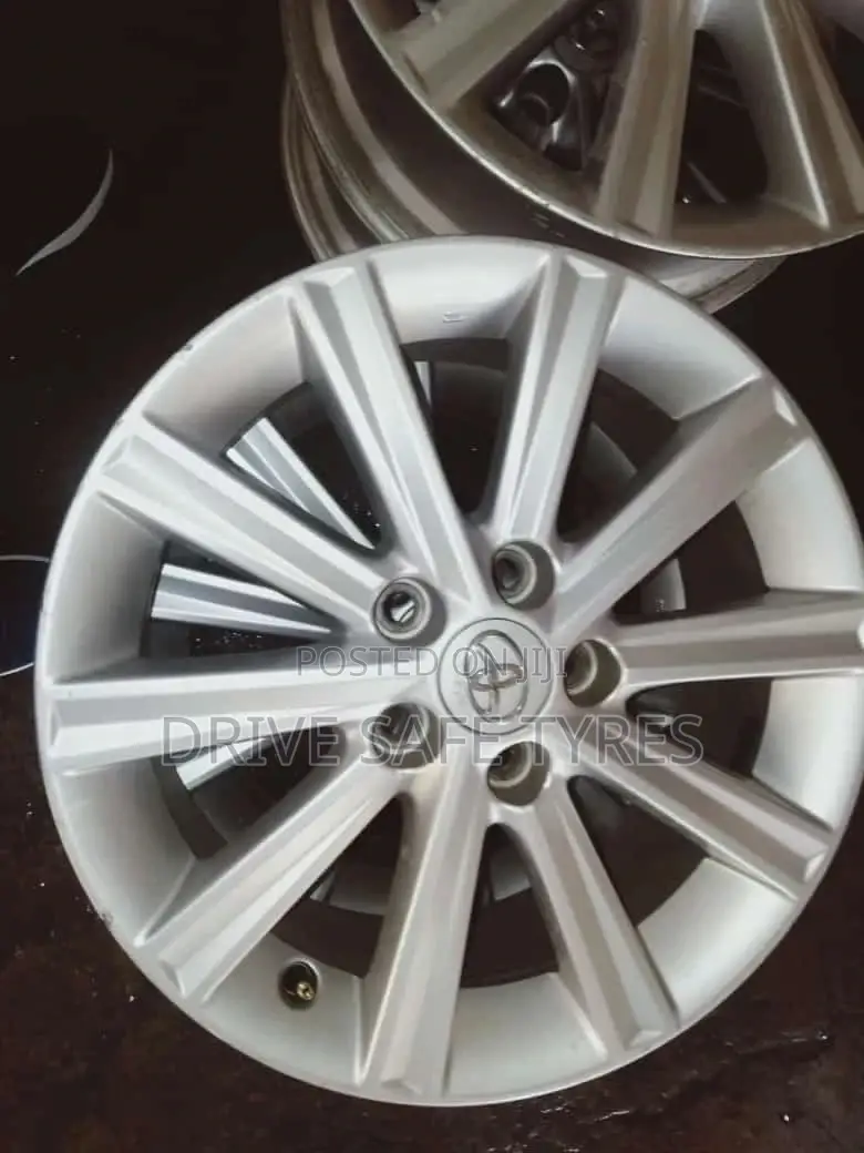 Hurrier Original Silver Sport Rim Size17 Set