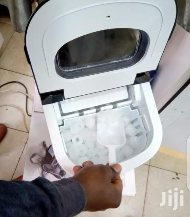 Heavy Duty Ice Cube Maker