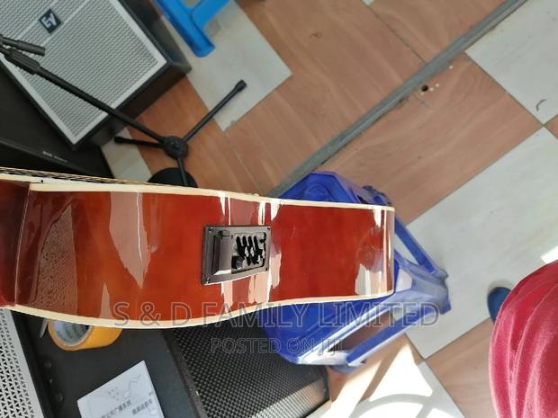 Fender Semiaccoustic Guitar 🎸 - thumbnail 3