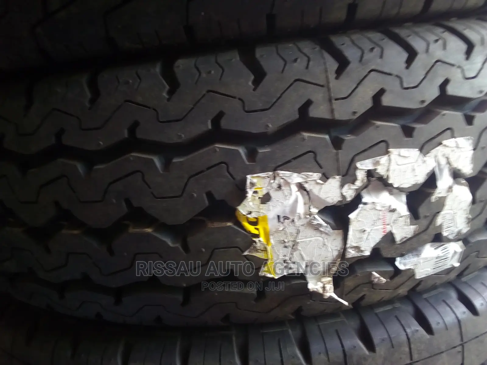 195 R 15 Dunlop Tyres