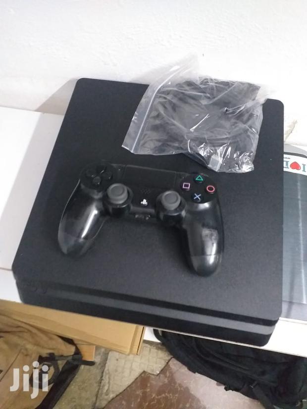 Playstation 4 Console - main view