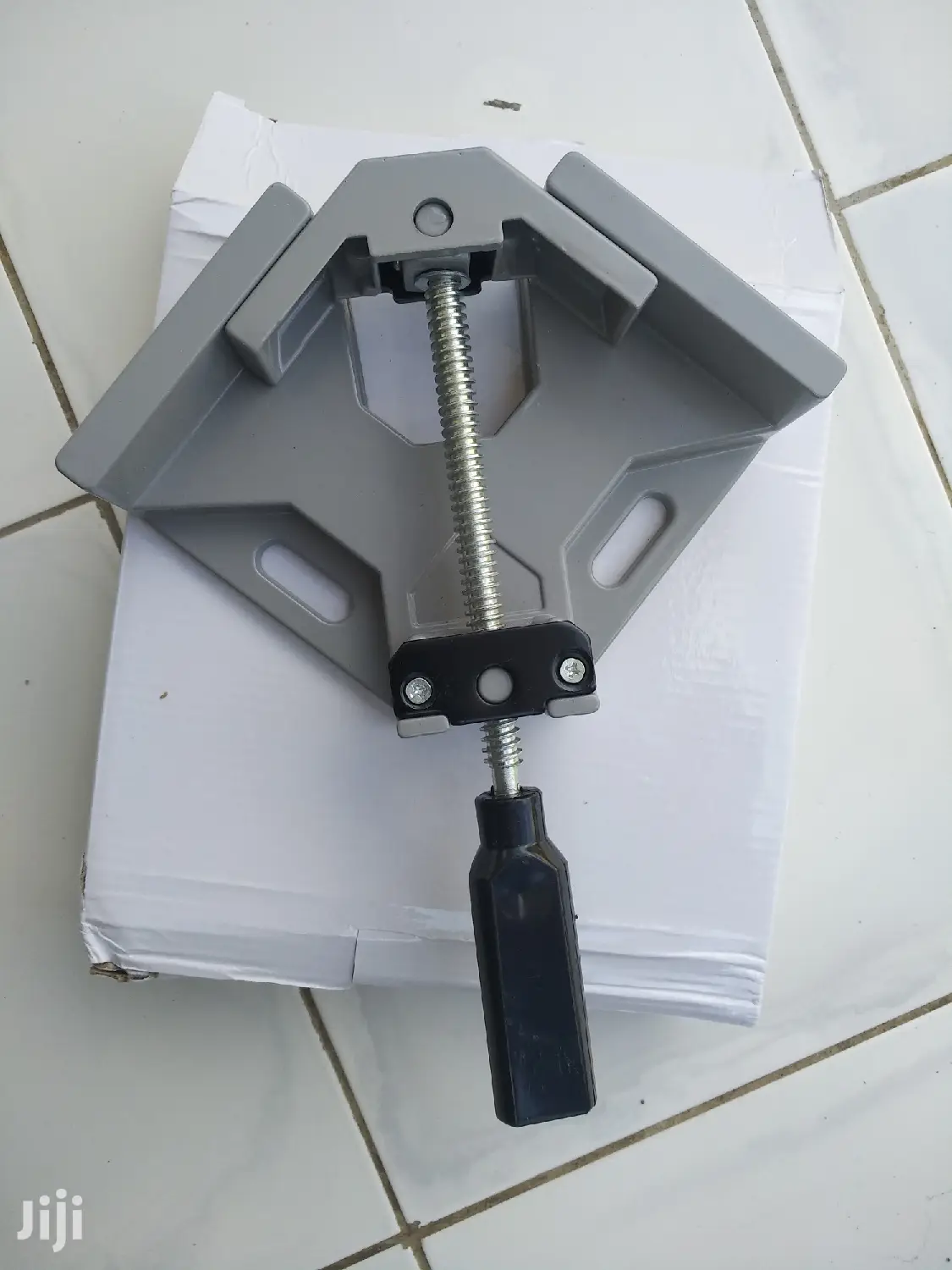 Angle Clamps for Wood/Welding Works
