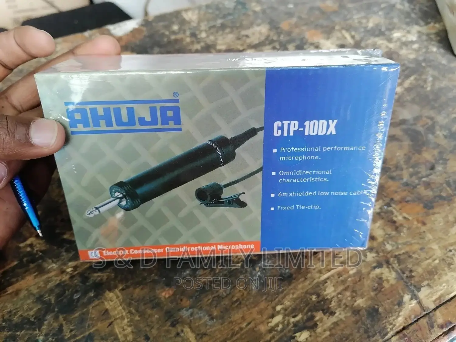 Wire Ahuja Lapel Microphone