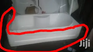Bathtubs White