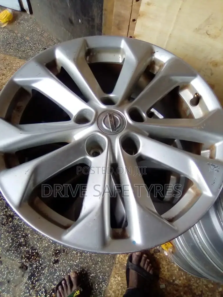 Nissan Extrail Original Sport Rim Size 17 Set