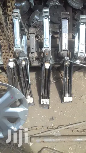 Mercedes Benz Jack