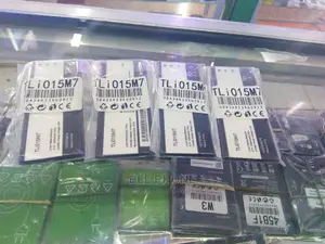 Neon Kicker 4 Phone Batteries