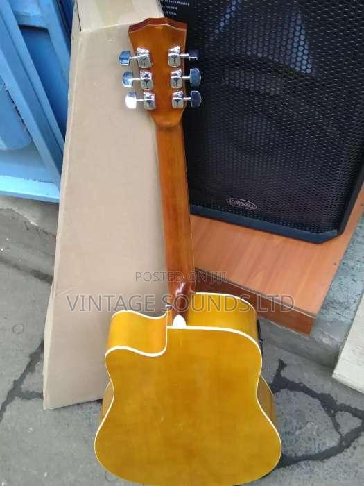 Semi Acoustic Box Guitar - thumbnail 2