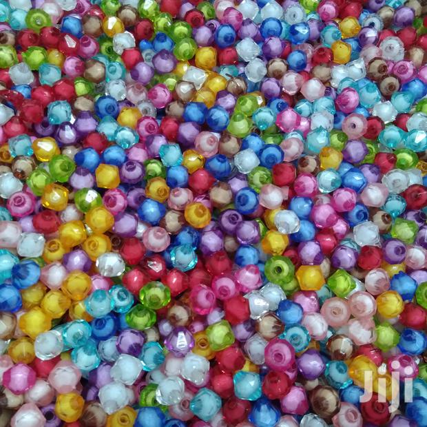 Plastic Beads Large Variety. - thumbnail 4