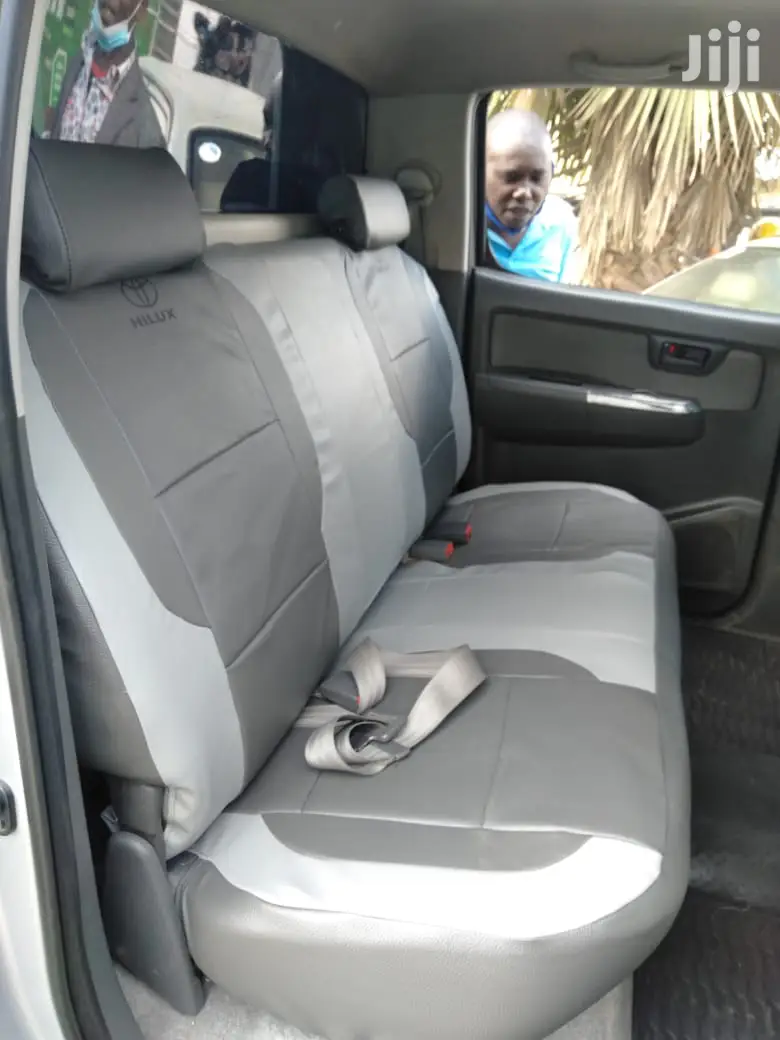 Hilux Seat Covers