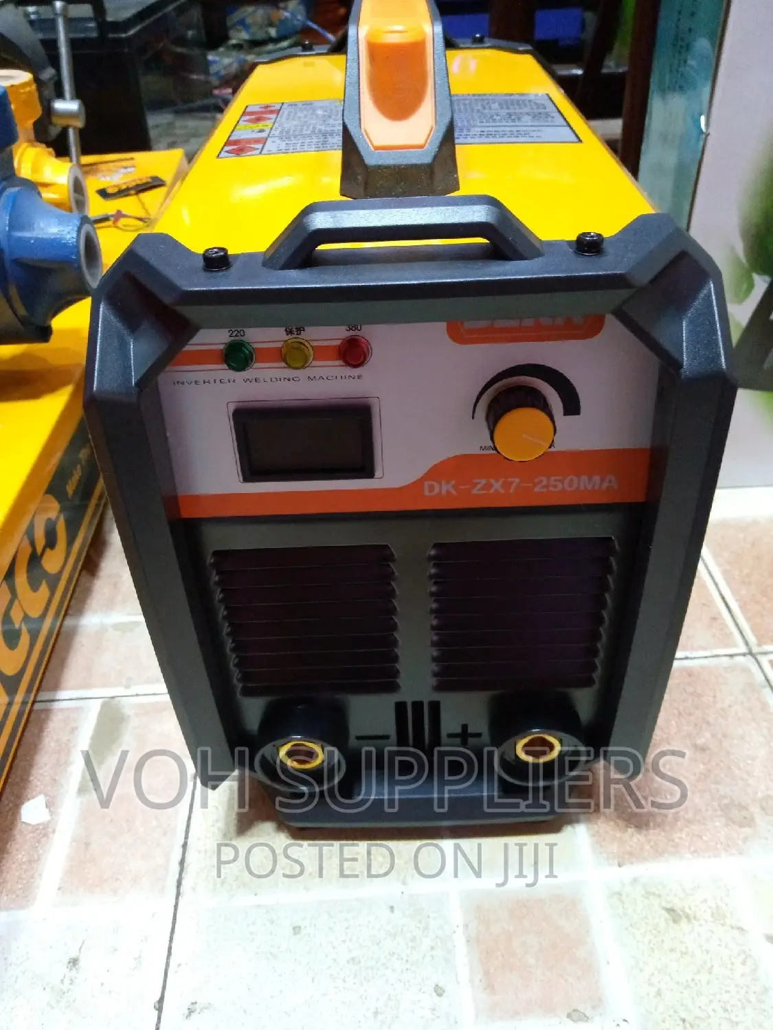 DERA Welding Machine