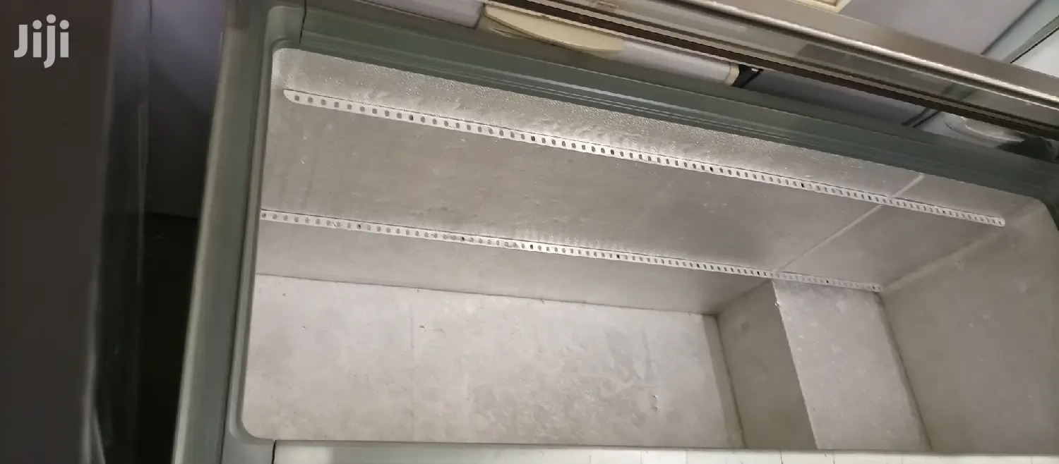 Display Freezer 600L