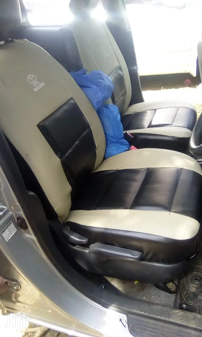 Well Puffed Seat Covers