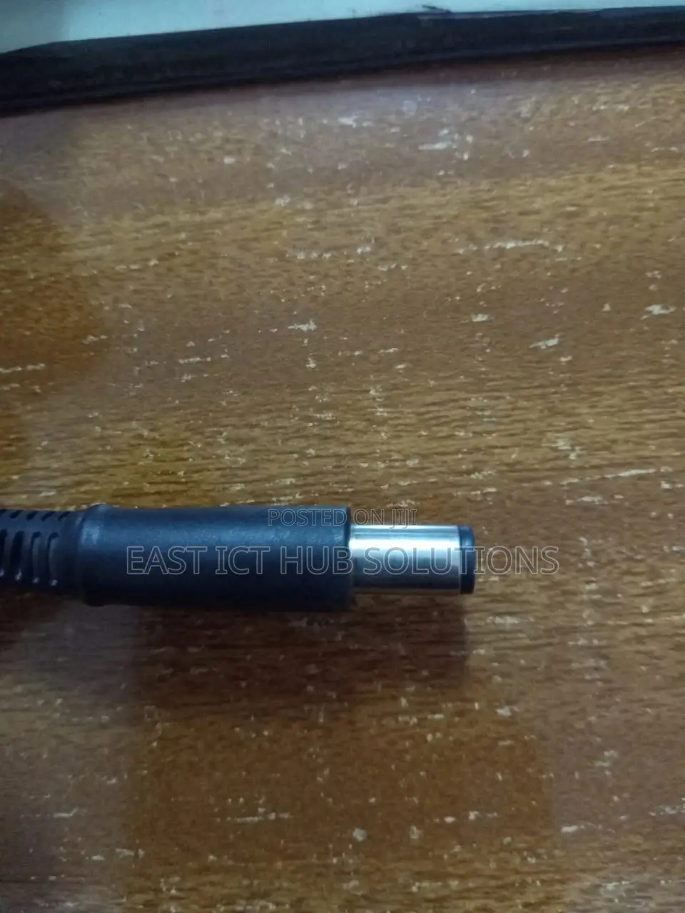 Hp Big Pin Charger Black