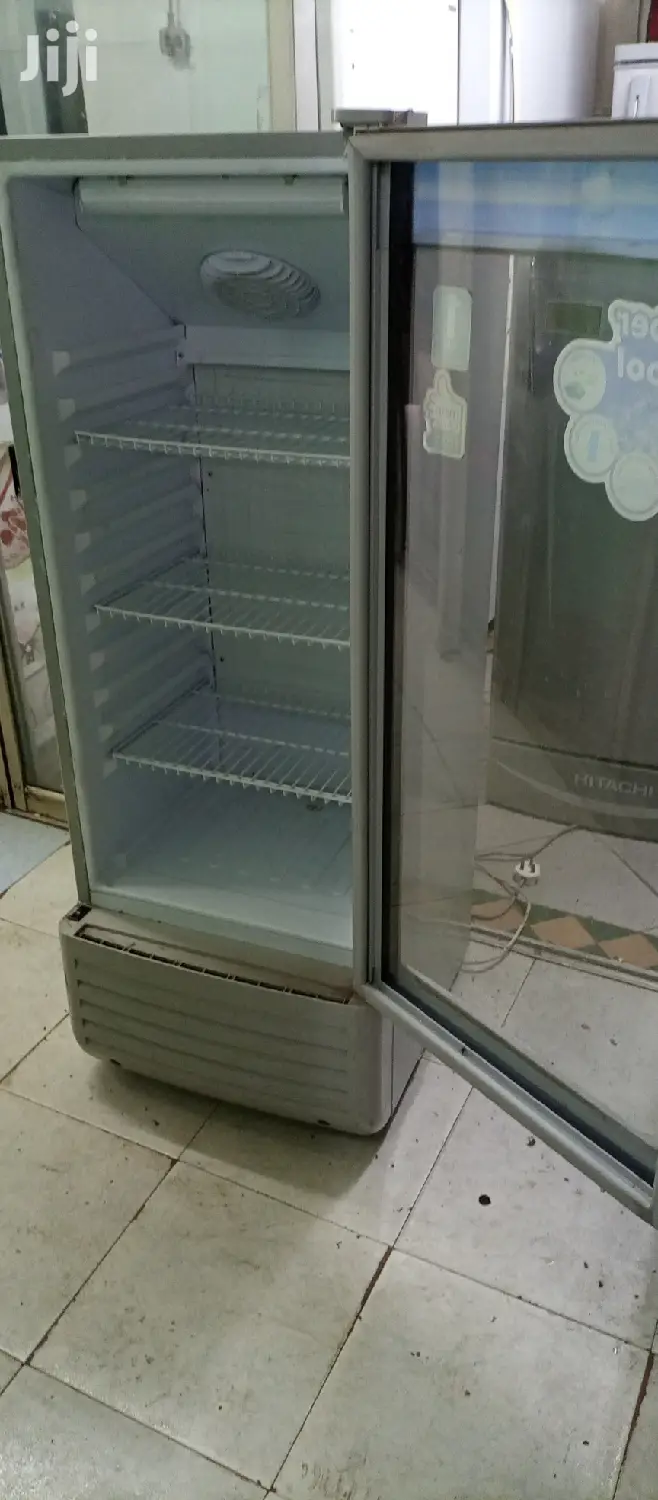 Mika Display Fridge
