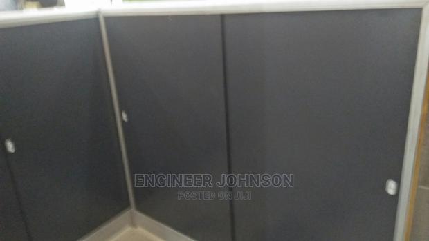 Aluminium and Glass Displays - thumbnail 3