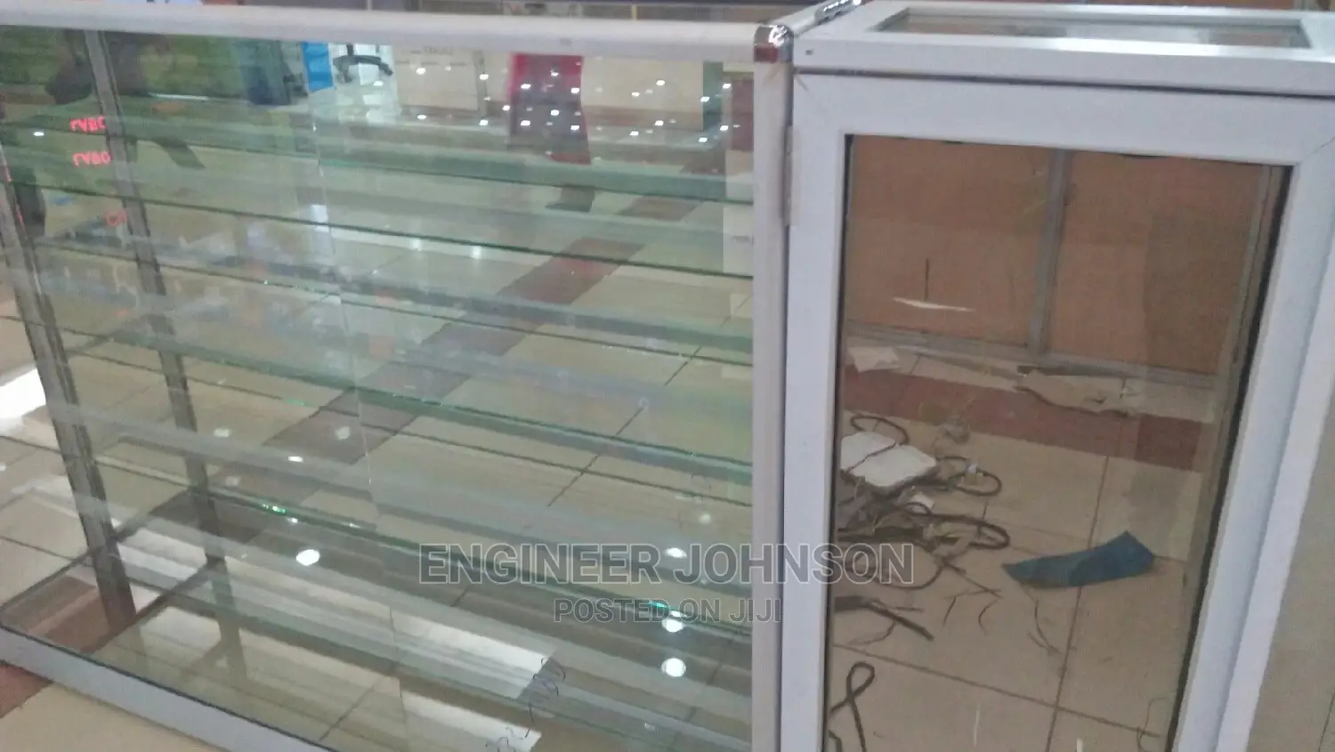 Aluminium and Glass Displays