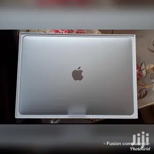 New Laptop Apple MacBook Pro 16GB Intel Core i7 512GB