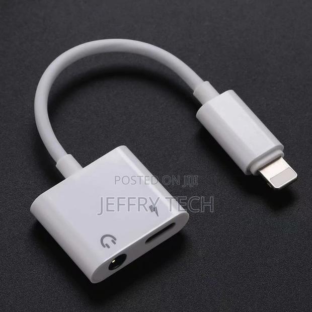 2 In 1 Audio Charging Adapter Lightning Adapter - 3.5mm - thumbnail 3