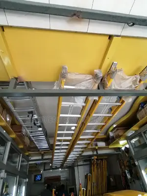 Fibre Glass Straight Ladder 10m/2by16 Trends/32ft
