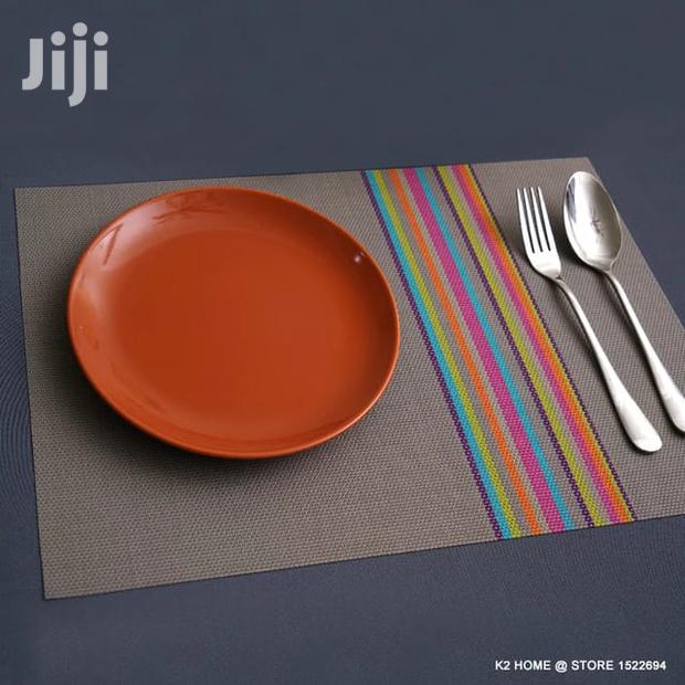 Table Mats A Set Of 6 - thumbnail 2