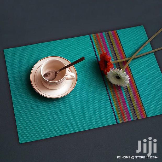 Table Mats A Set Of 6 - thumbnail 3