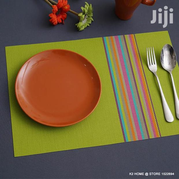 Table Mats A Set Of 6 - thumbnail 4