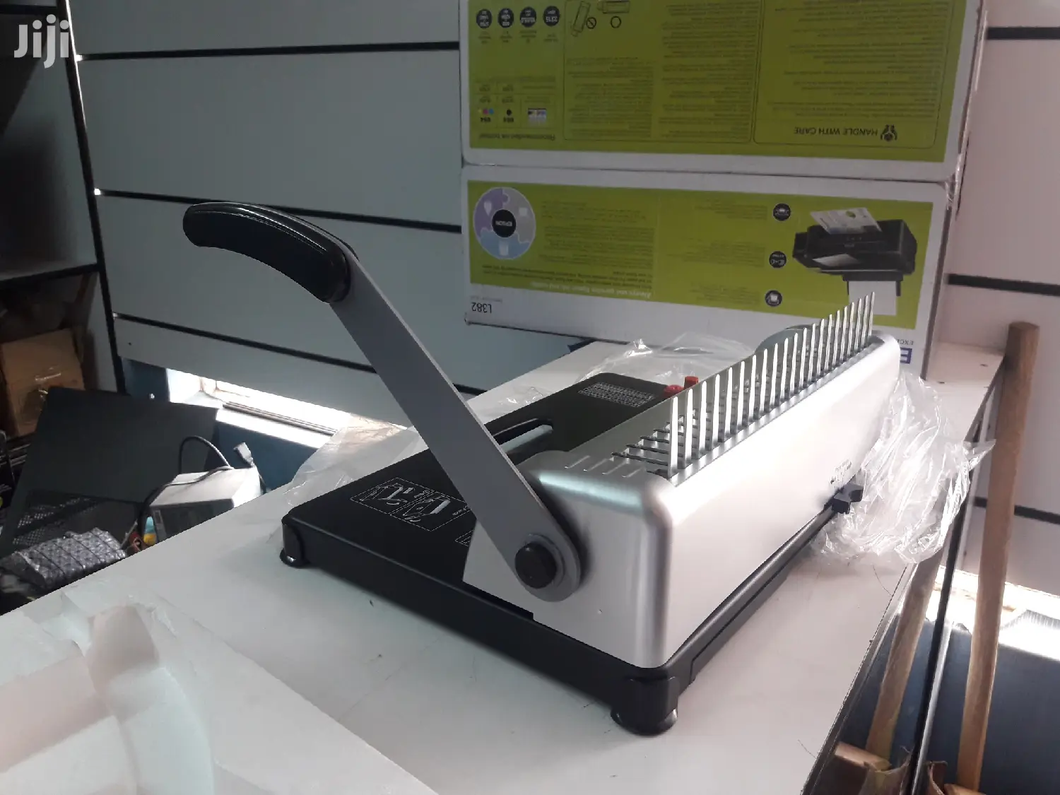 Binding Machine
