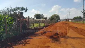 1/4 Plot With Title Kimumu