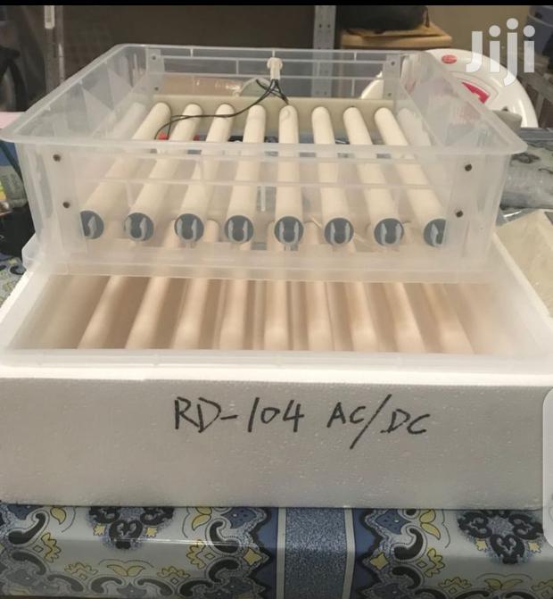 Durable 104 Egg Automatic Incubator