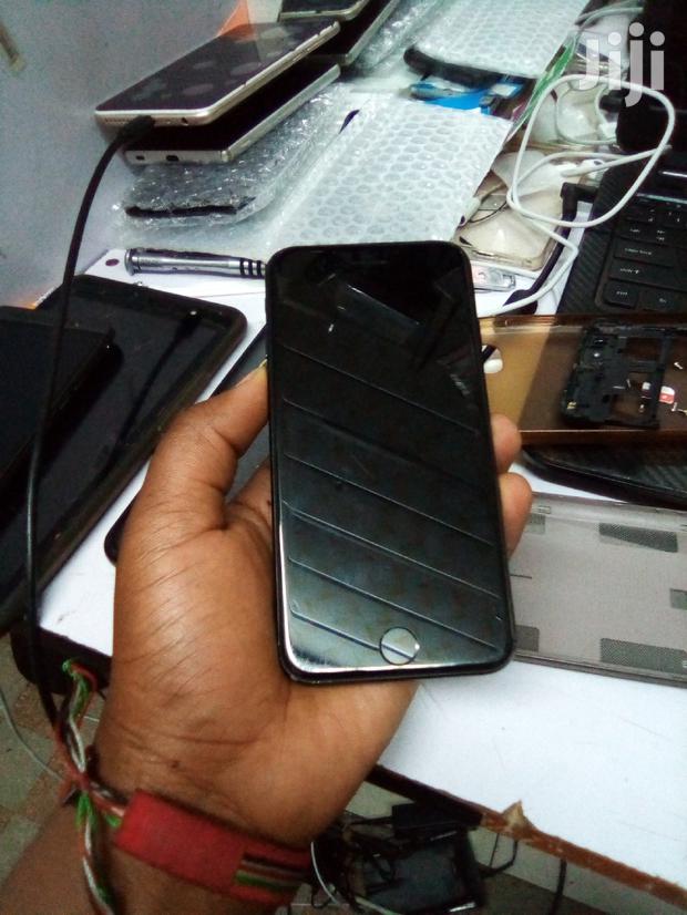 iPhone Screens - main view