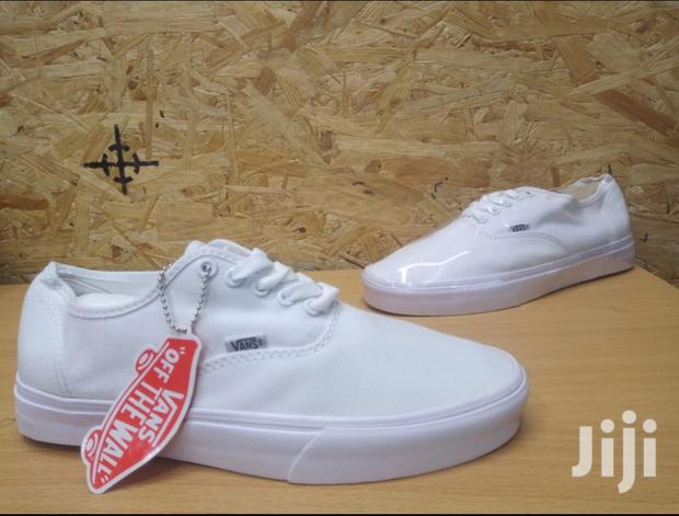 Off the Wall Vans Shoes - thumbnail 2