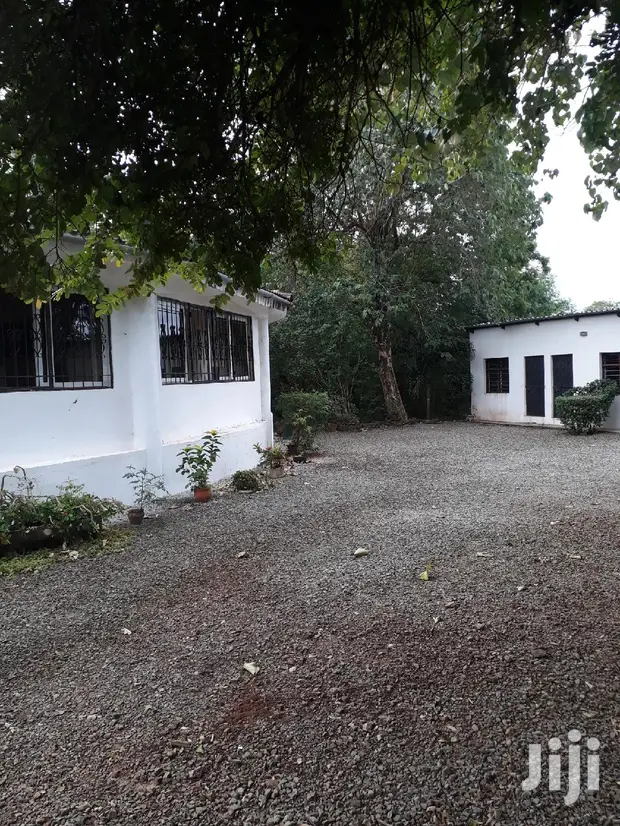 For Sale 3 Bedrooms Bungalow