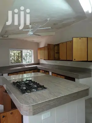 For Sale 3 Bedrooms Bungalow