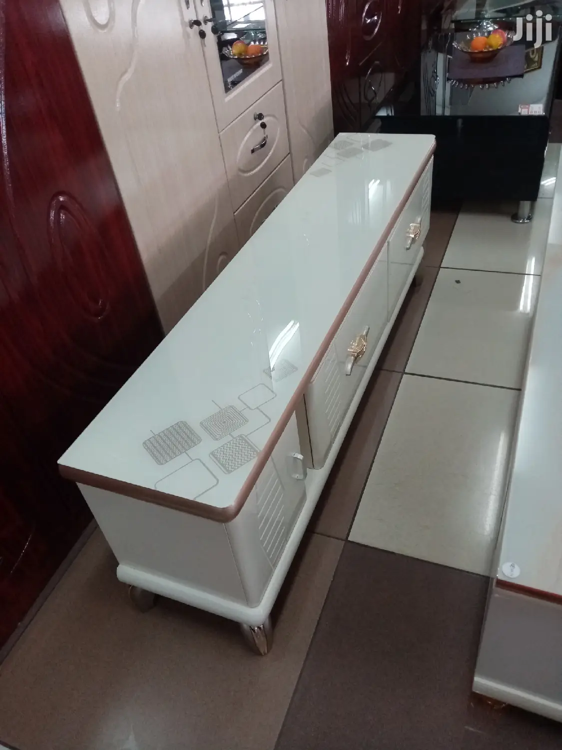 White Extendable TV Stand