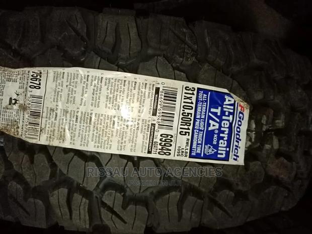 31 X 10.5 R 15 BF Good Rich