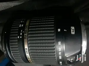 Canon 18-270mm Lens