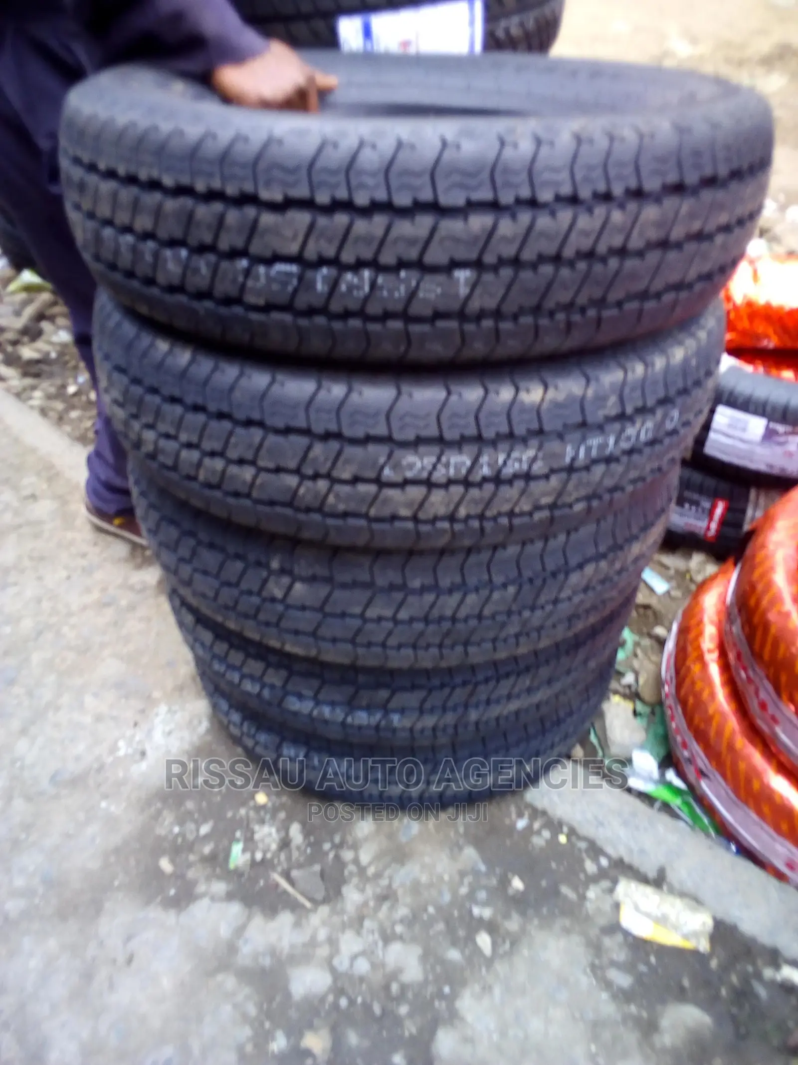 195 R 15 Ling Long