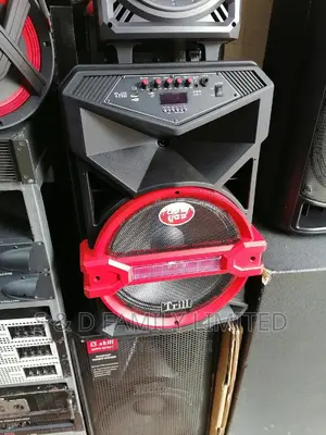 Trill 15" Powered Speaker