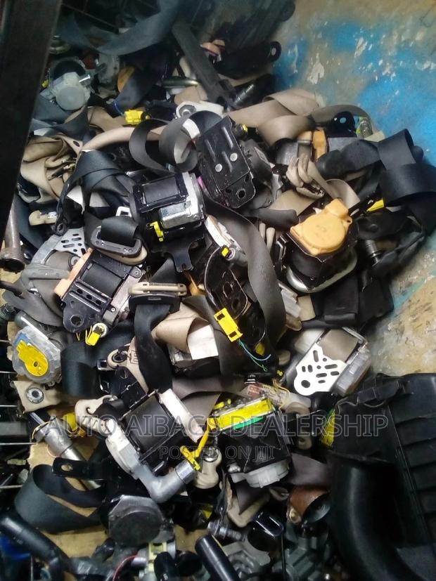 Safety Belts for All Kind of Cars.