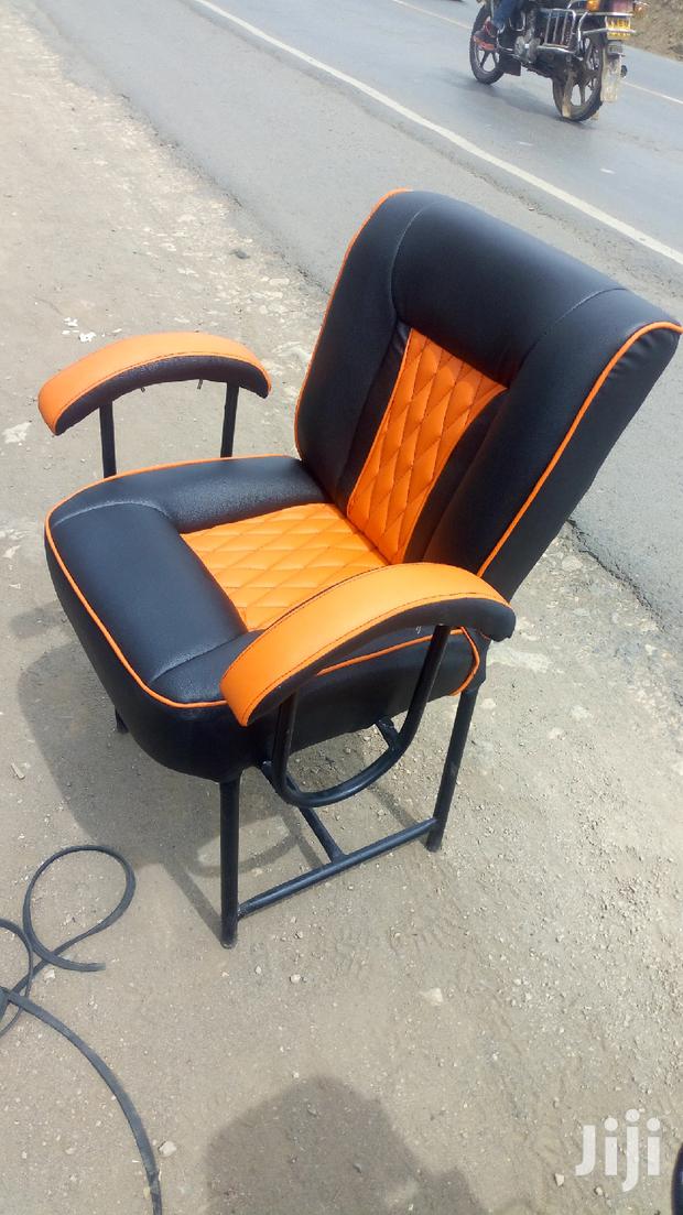 Salon Chair - main view