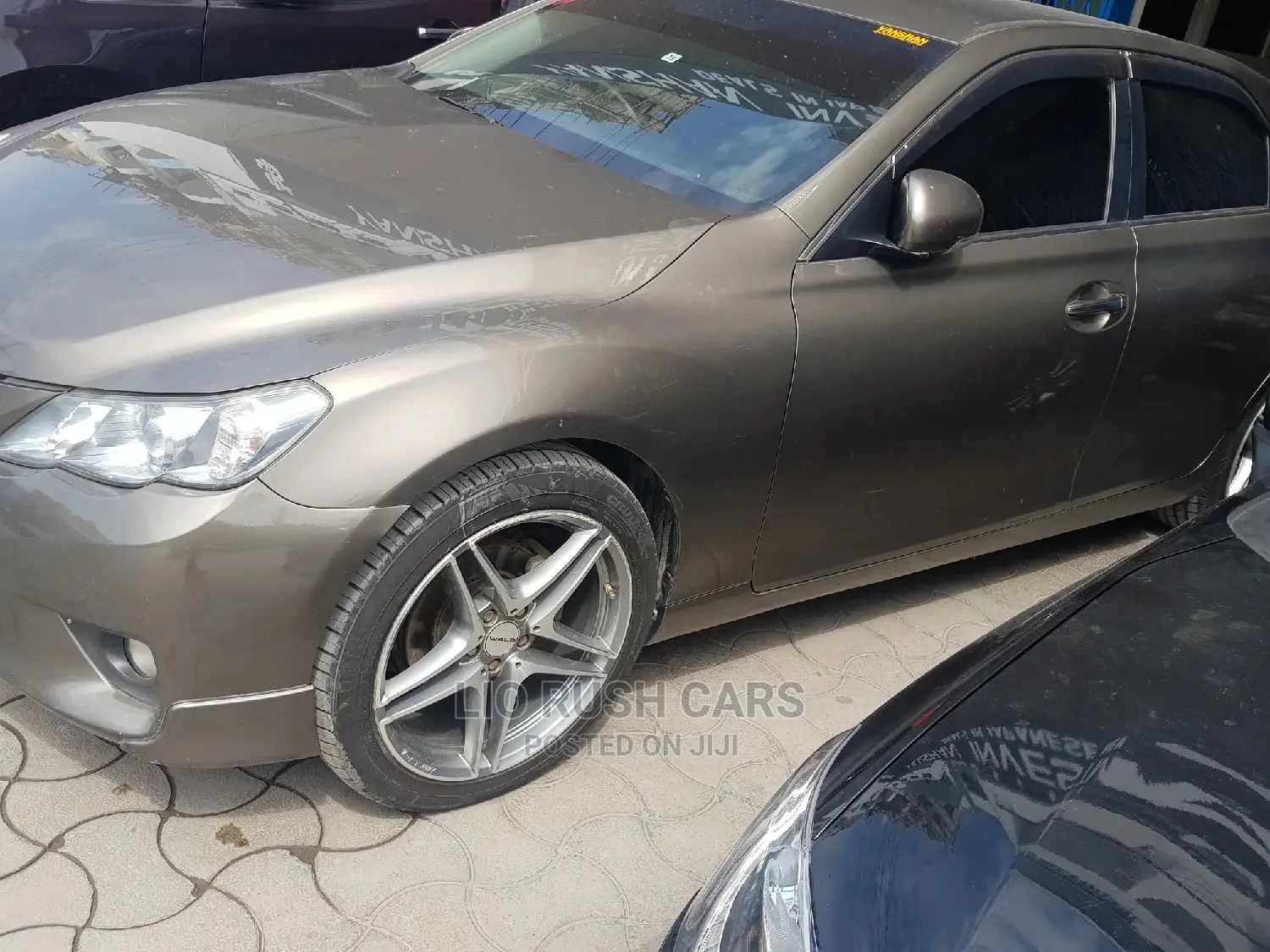 Toyota Mark X 2011 Gold