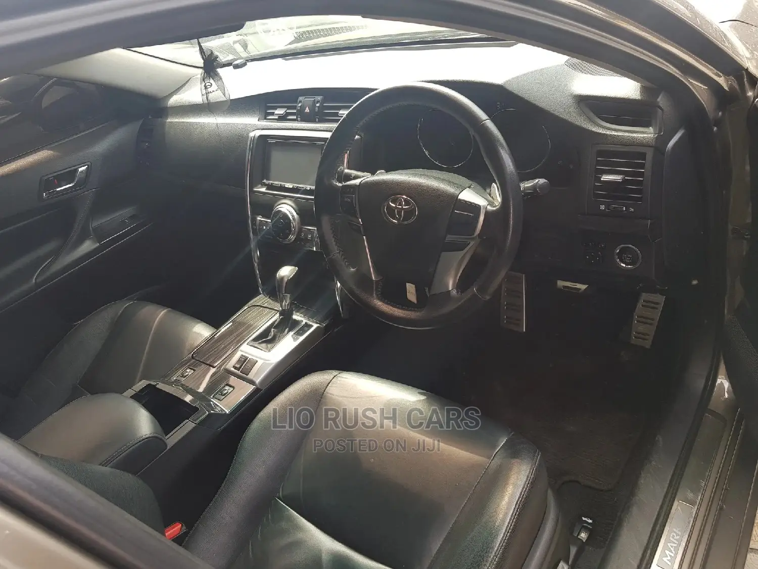 Toyota Mark X 2011 Gold