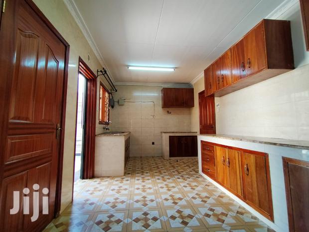 Four Bedrooms Bungalow Plus Two Dsq - thumbnail 4