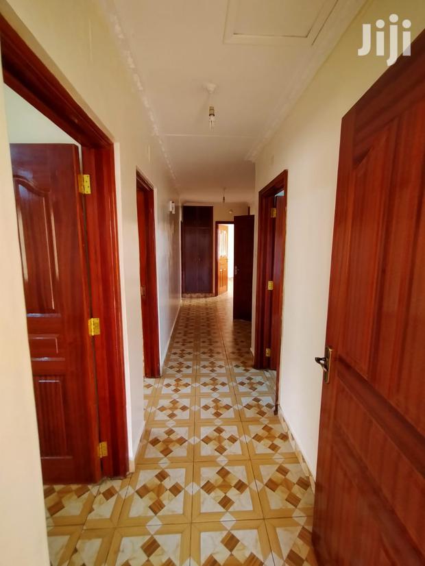 Four Bedrooms Bungalow Plus Two Dsq - thumbnail 5