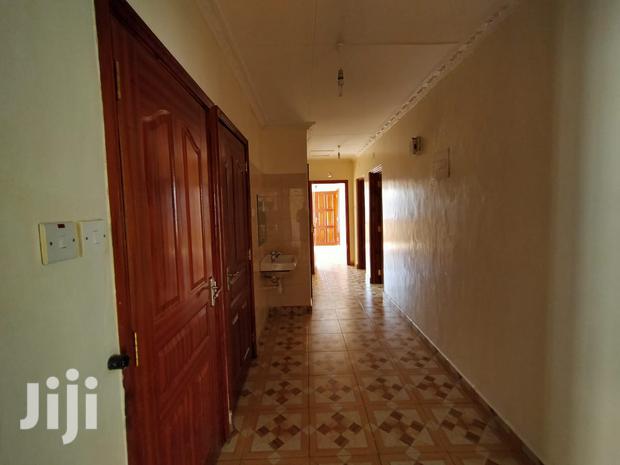 Four Bedrooms Bungalow Plus Two Dsq - thumbnail 13