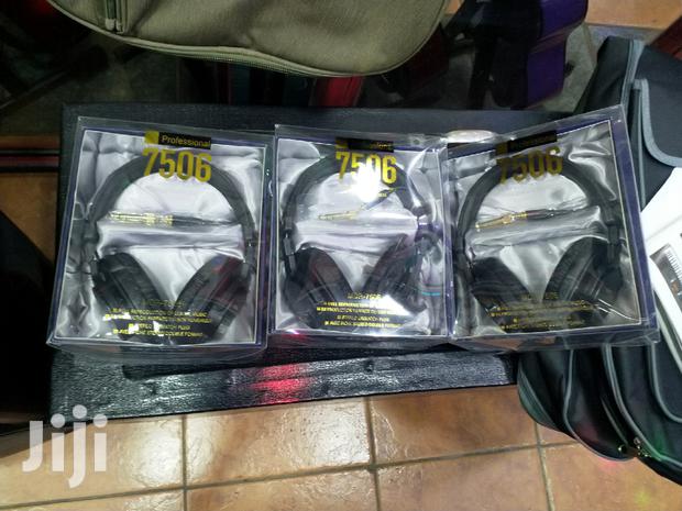 Sony Mdr 7506 Studio Headphones - thumbnail 2