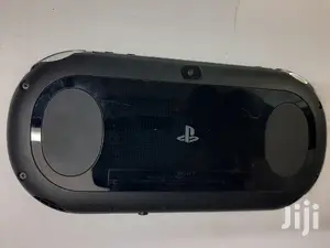 Slim Playstation Vita!!