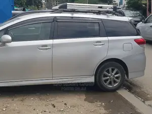 Toyota Wish 2011 Silver