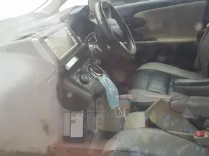 Toyota Wish 2011 Silver